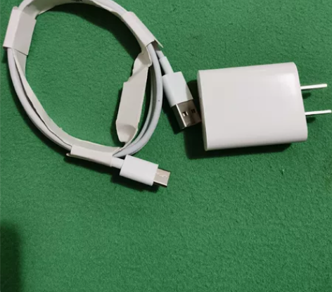 小米18W充电头+3A充电线,成色98新,...