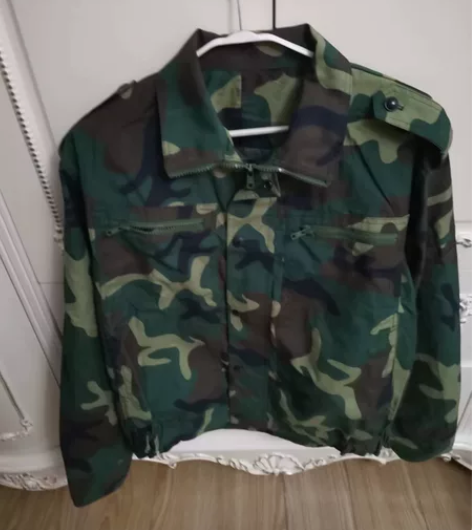 全新迷彩服， 感兴趣的话点“我想要”和我私...