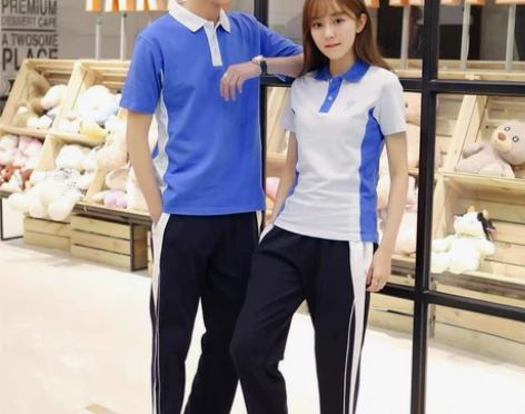 深圳校服 都是全新的 没穿过 女生上衣可以...