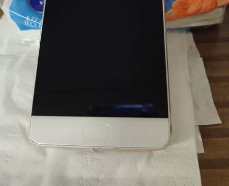 小米5S，3+64，开不了机，显示屏不显示...