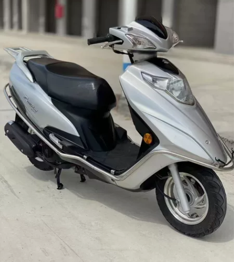 二手摩托车铃木红宝125cc 整车原版原漆...