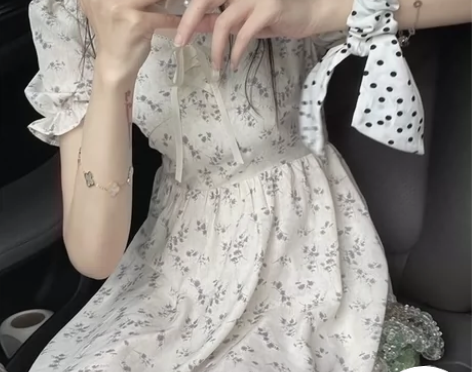 包邮 纯欲风碎花连衣裙春夏奶甜温柔法式复古...