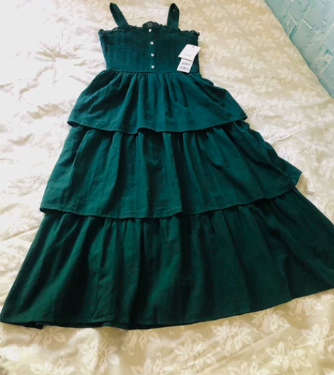 正品乐町超仙蛋糕裙L码，海南奥莱400多购...