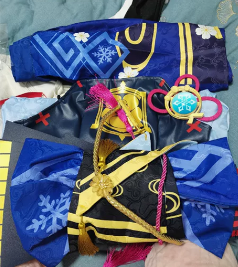 非名家,仅试穿拍照大全套不包邮(科幻) 衣...