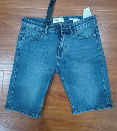 pullandbear男士蓝色牛仔短裤  ...