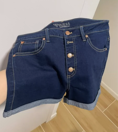 牛仔短裤 29码 微弹 感兴趣的话点“我想...