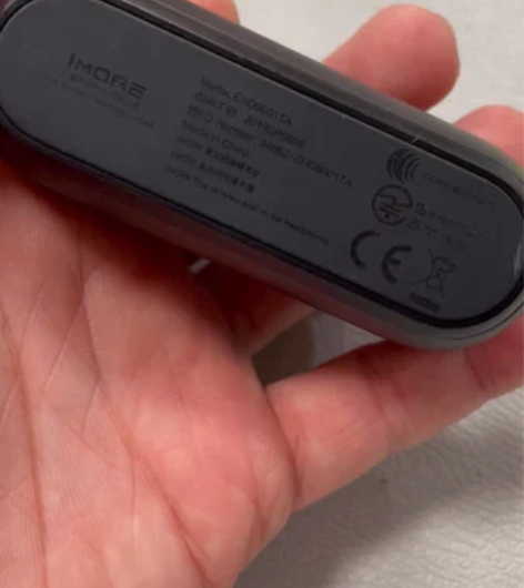 万魔声学出的蓝牙耳机1MORE。成色好没拆...