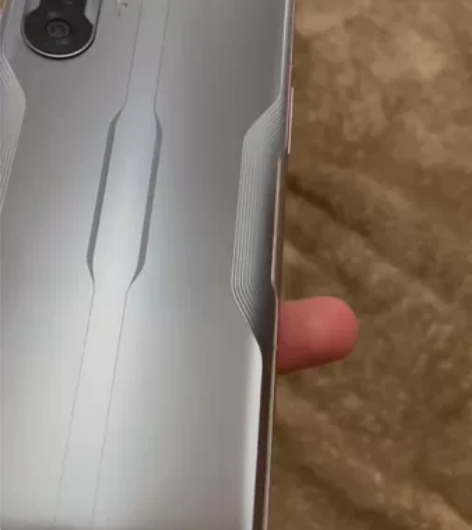 银色红米k40游戏版 8256 2022年...