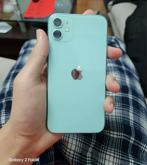 苹果11 256G.全新成色全程带壳贴膜，...