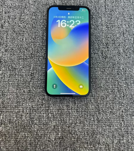 苹果12国行黑色,64g内存,全网通,成色...