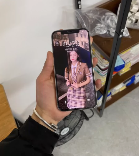 特价,特价12ProMax 256G 美版...