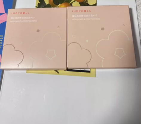 橘朵修容高光一体盘 02树影盘 全新未拆封...