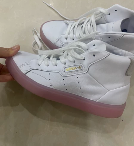 三叶草，小白鞋板鞋高帮女士，购买于杭州武林...