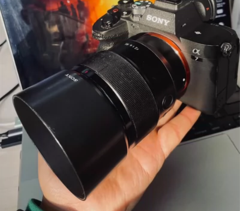 出「战斗成色」Sony85mmF1.8镜头...