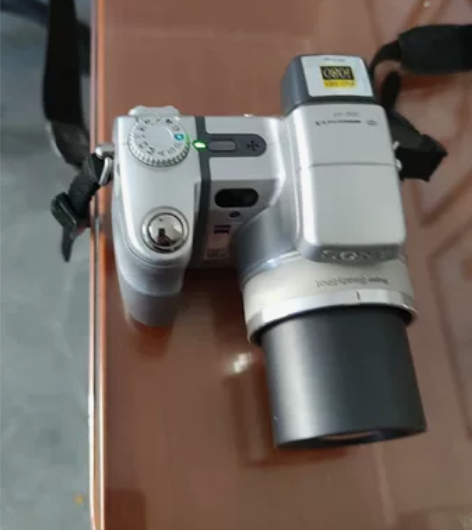 索尼相机H7，功能正常，15倍变带电池，内...