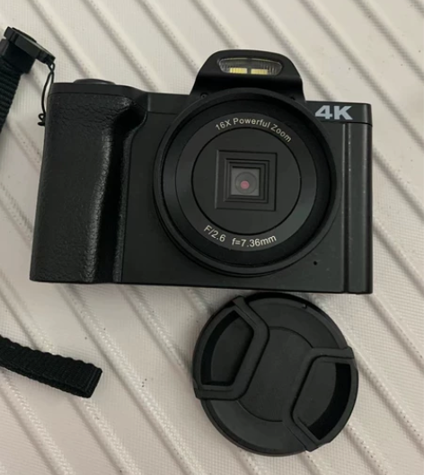 学校可以拍景色拍照片像素很高已经毕业了不怎...