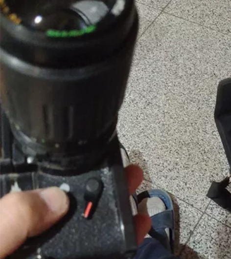 海欧机械相机,品相如图,功能正常,两个镜头...