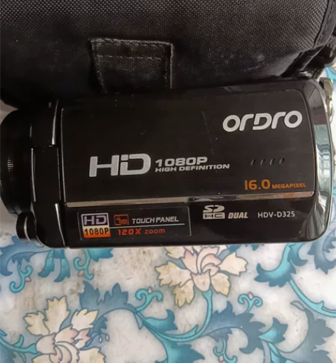 数码摄像机欧达HDV-D325.不能摄像，...