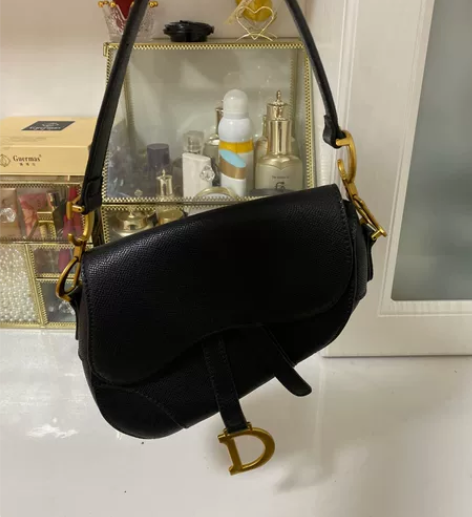 迪家包 懂的自己看 买时候700 感兴趣的...
