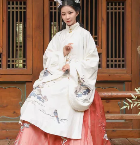 都城南庄汉服百鸟朝凤绣花交领上袄秋冬款，厚...