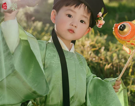 夏小承原创宋圆领袍春游嫩绿可爱男童男宝儿童...