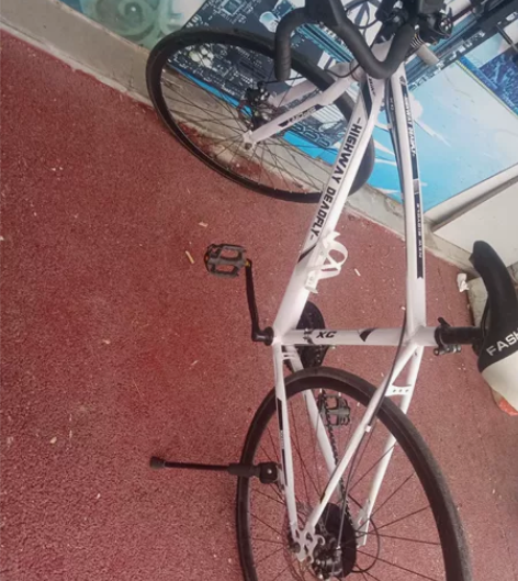 公路赛,自行车,要回家了处理掉,900买的...