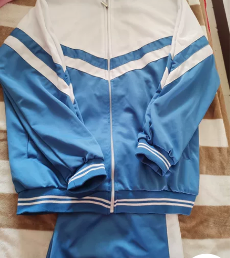 天蓝色校服初中.高中班，校服     运动...