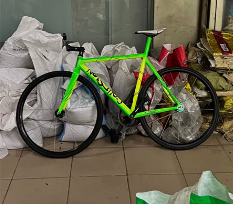 凝冻凝动死飞车架 这个涂装叫阴阳，网上除了...