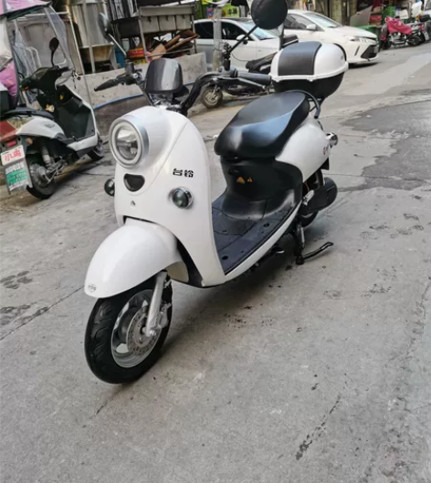 九九新台铃电动车60伏20安证件齐全，三个...