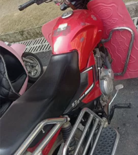 车辆品牌：铃木牌男士摩托车 汽油92排量8...