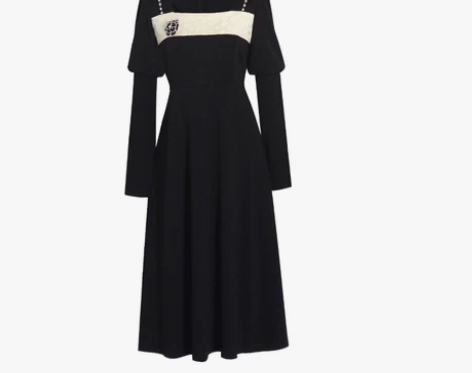 只穿一次，上身效果特别显瘦，春季提花拼接连...