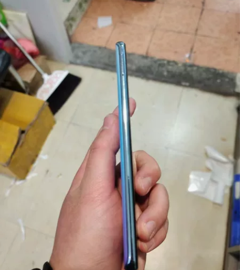 出一台华为畅享10S内爆，6+128全网通...