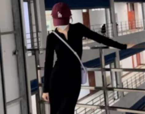 鱼尾裙女春秋性感辣妹纯欲风长袖拉链过膝修身...