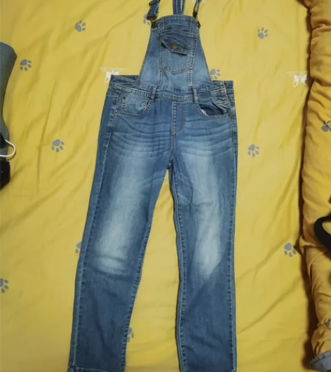 [号外]便宜出背带裤牛仔裤，尺码160（具...