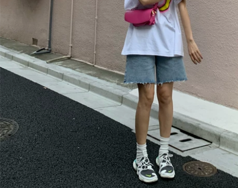 荒荒家高腰牛仔短裤女夏季韩版宽松直筒… 感...