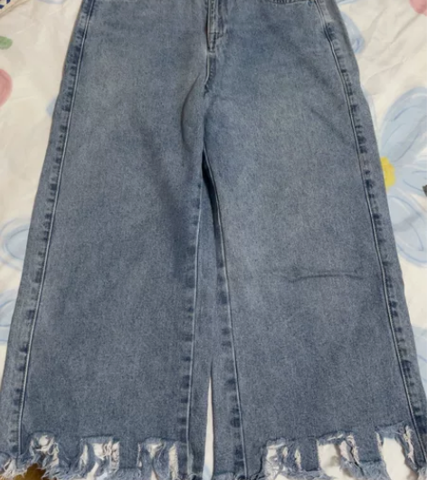 出手二手九成新阔腿牛仔裤~太平鸟正品七分牛...