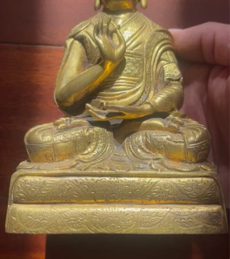 鎏金藏传佛像，工艺精湛，很厚重。保真包老到...
