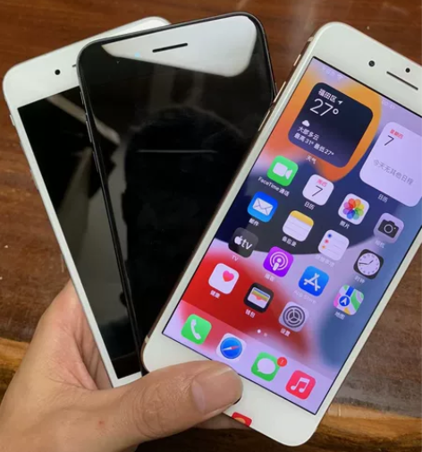 苹果8p可插卡游戏机   苹果8plus ...