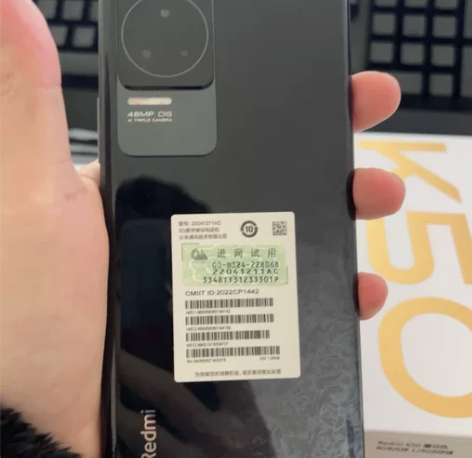 红米k50 8+128g 98新，无拆无修...