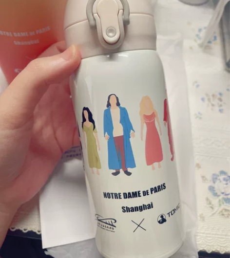 上汽文化广场  音乐剧《巴黎圣母院》ndd...