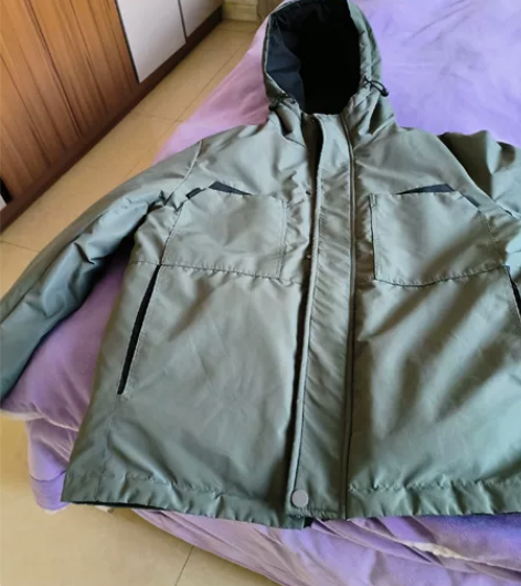 新款男士羽绒服,衣长74胸围126适合身高...