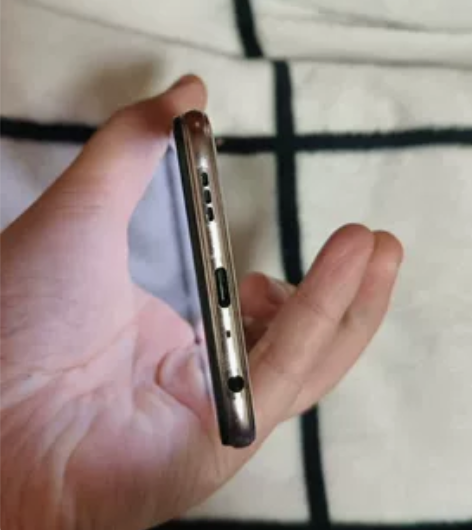 OPPO A92s，朋友自己的手机换新的了...