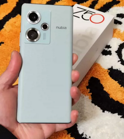 出一只努比亚Z50青屿8+128,99新全...