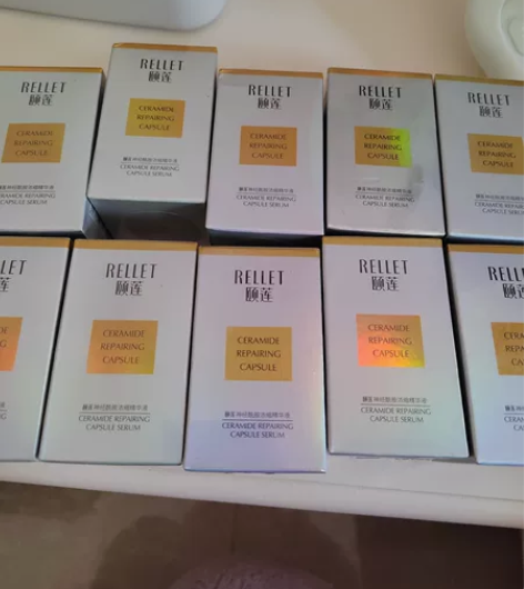 颐莲胶囊精华 60一瓶包邮，还有四瓶225...