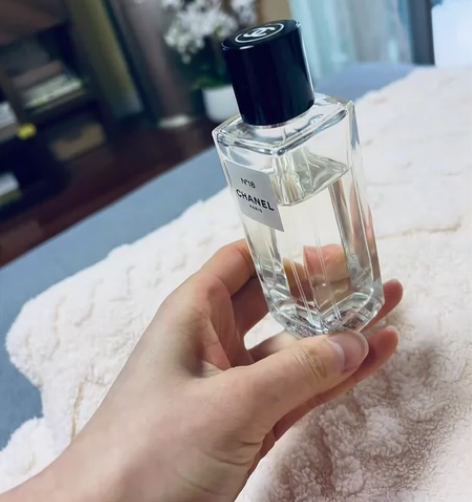 香奈儿18号香水,购于日本专柜,75ml瓶...