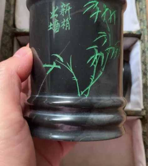 灵璧磬石雕，七八十年代的礼品盒，仅剩下笔筒...