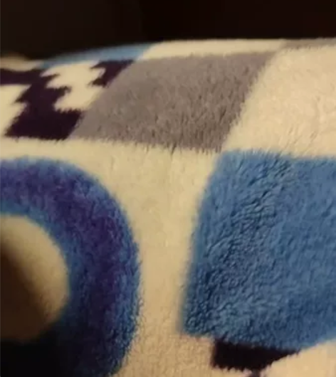 出佳能35 1.4 一代镜头，9新以上，无...