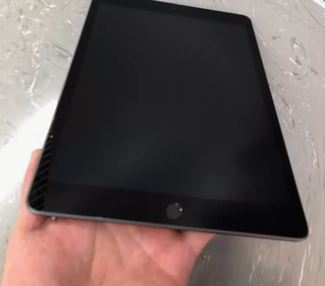 苹果iPad7液晶  有没有需要配件的 带...