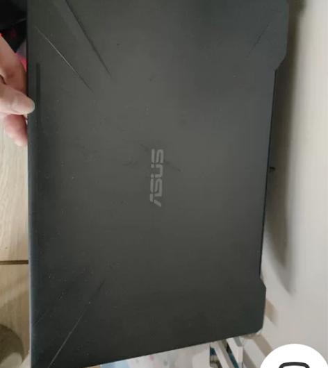 华硕飞行堡垒FX80G 自用的非常爱惜外观...