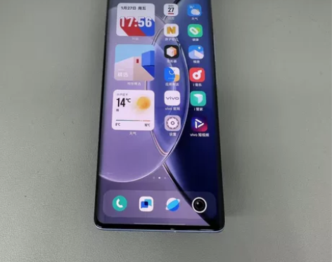 Vivo X90蓝色 12+256Ｇ 成色...